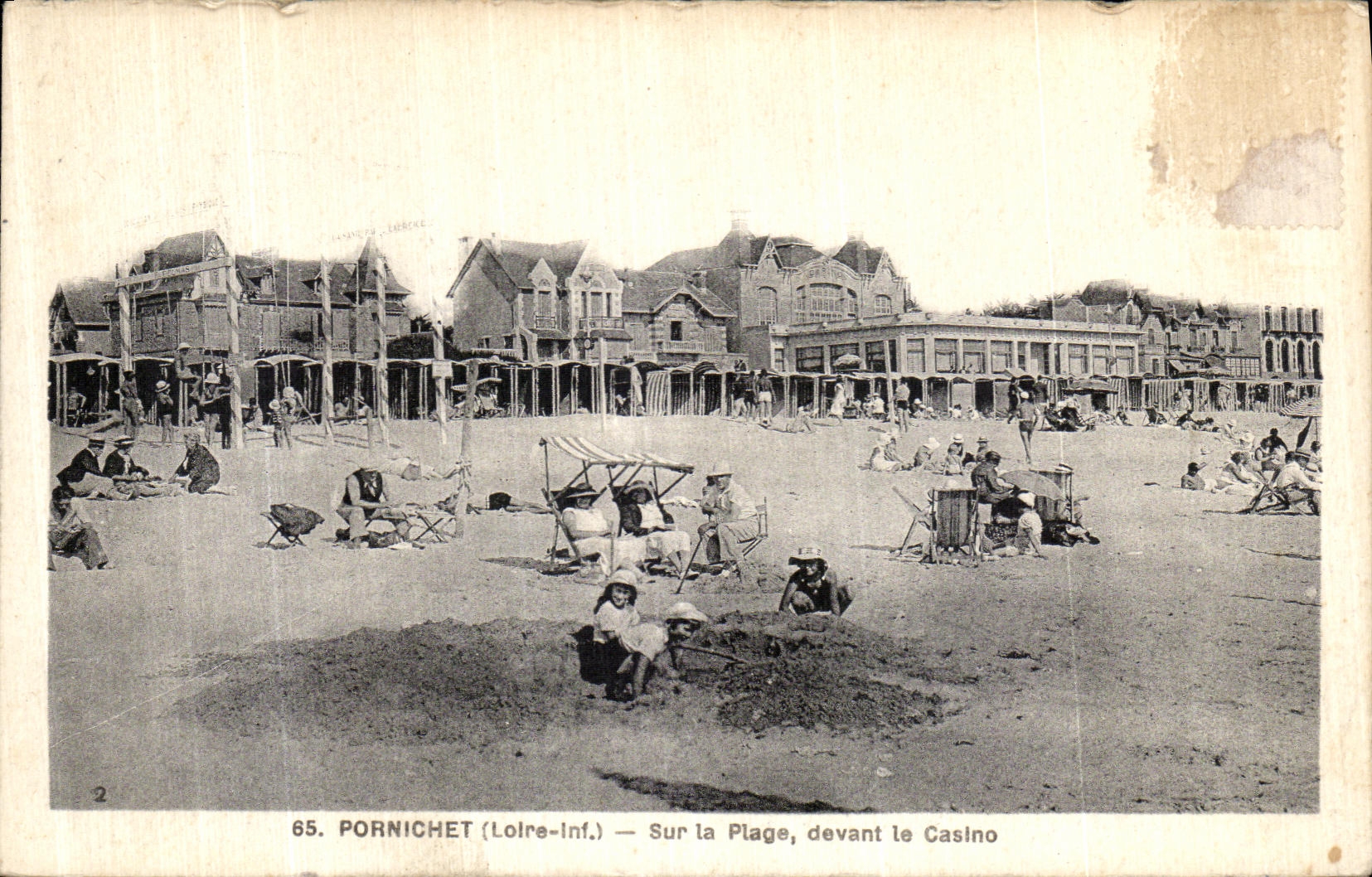 CPA Pornichet Sur La Plage devant le Casino 