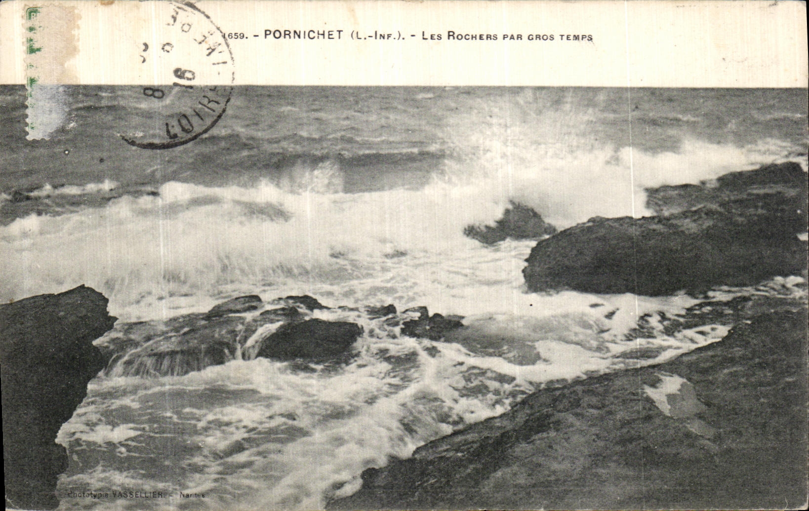 CPA Pornichet Les Rochers Par Gros Temps