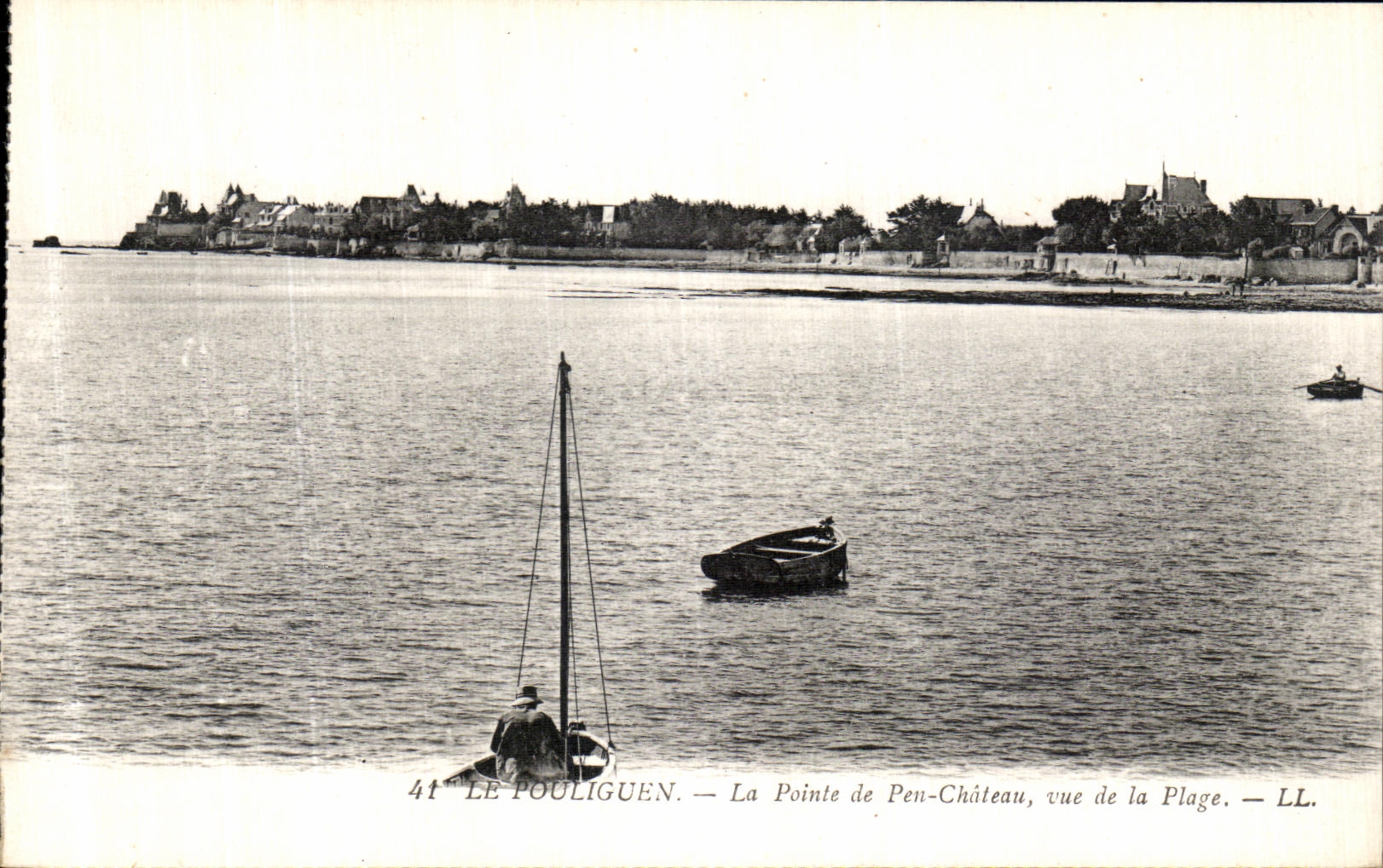 CPA Le Pouliguen La Pointe de Pen Chateau Vue De la Plage 