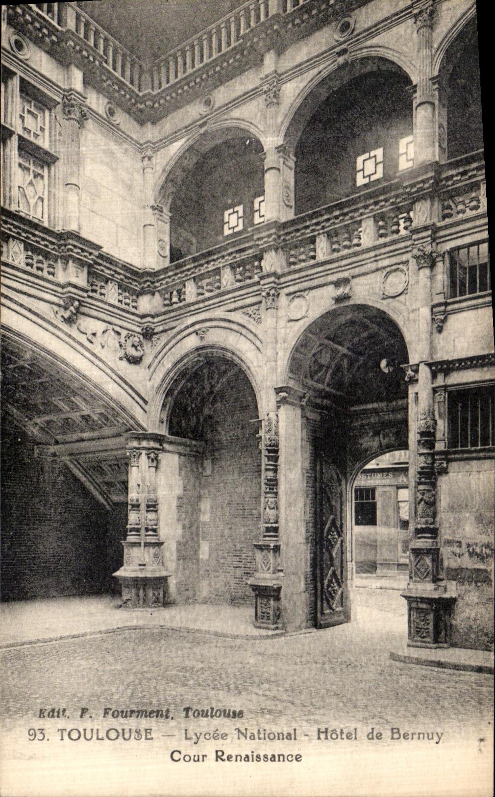 Toulouse - Lycée National - Hôtel de Bernuy - Cour Renaissance