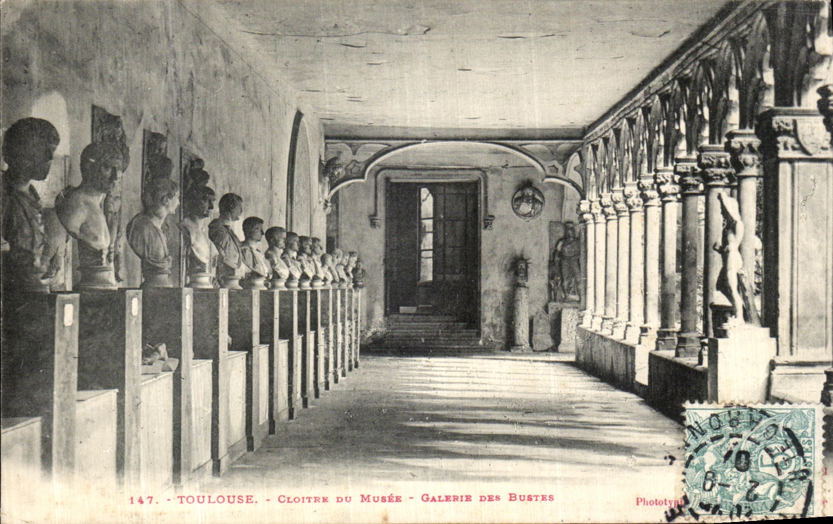 Toulouse - Cloître du Musée - Galerie des Bustes — Phototyp