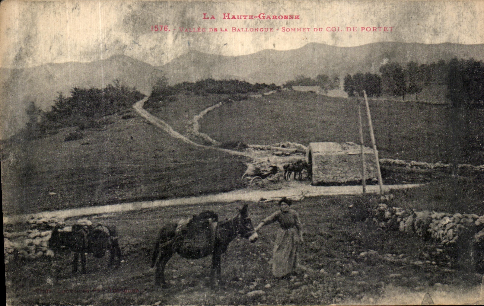 CPA Vallee de la Ballongue Sommet du col de portet ane Femme 