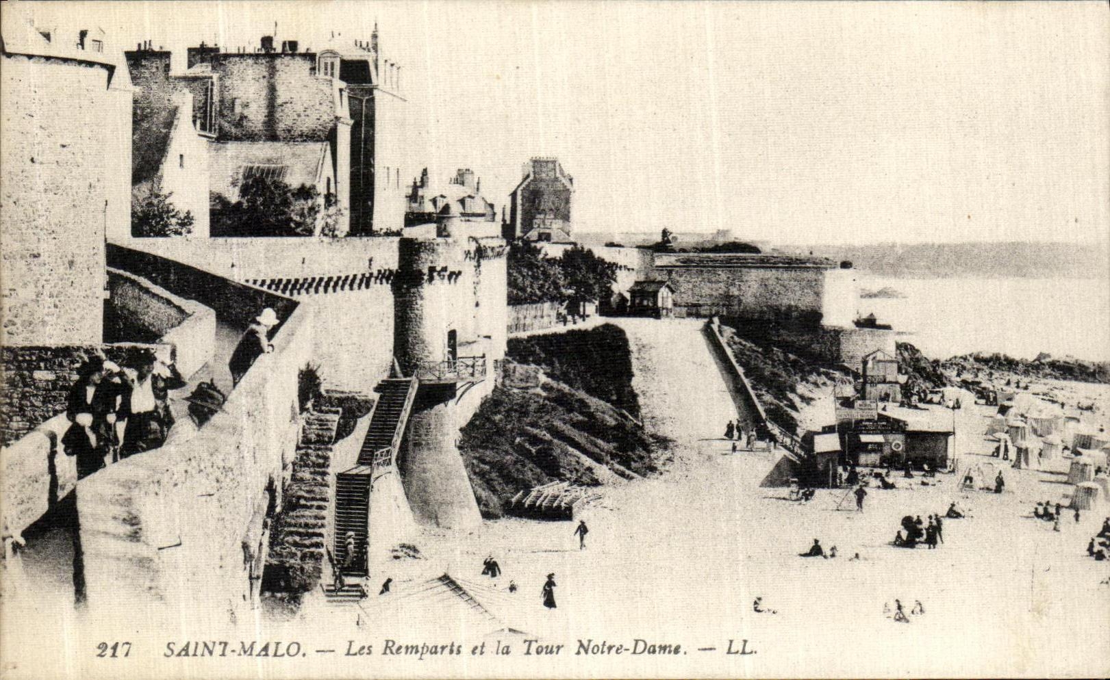 Saint-Malo — Les Remparts et la Tour Notre-Dame — LL. — N° 217