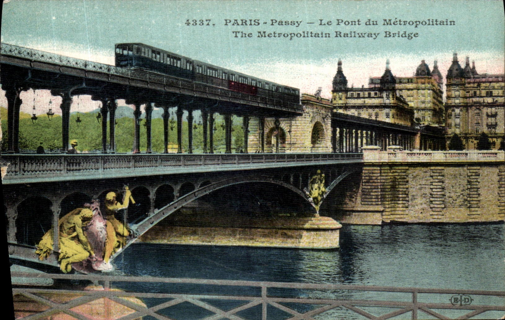 CPA Paris Passy Le Pont du Metropolitain Metro
