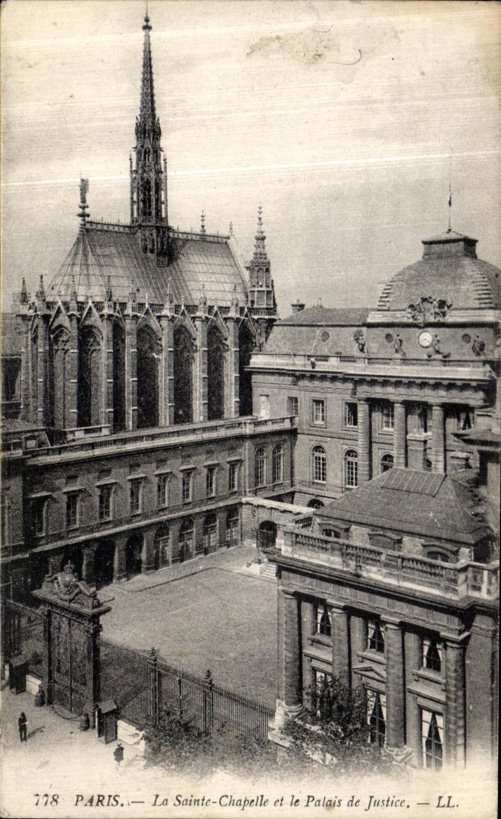 CPA Paris La Sainte Chapelle et le Palais de Justice