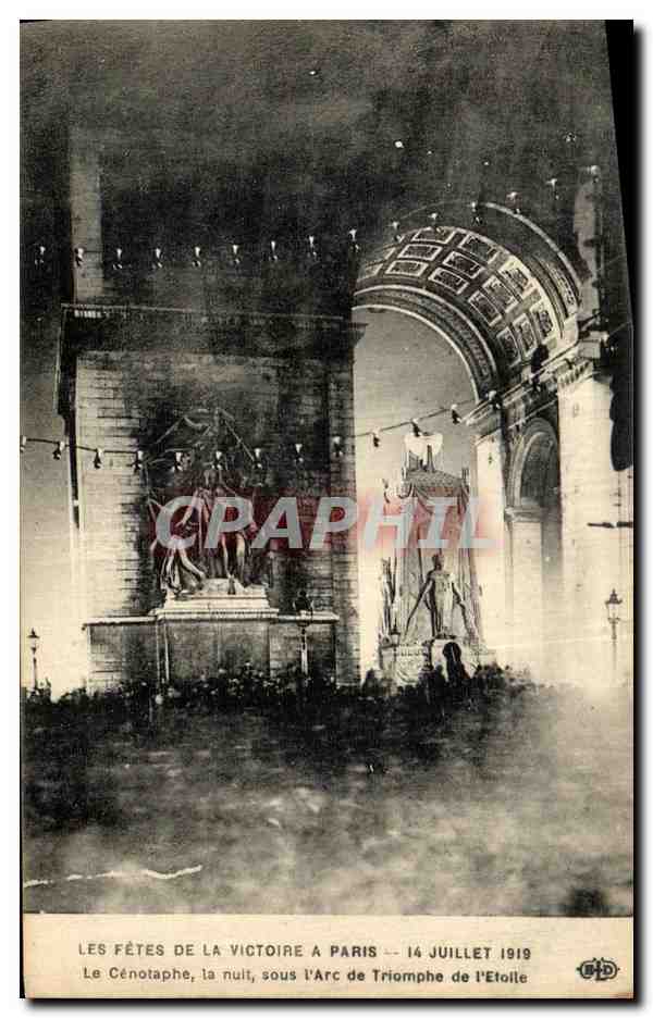 CPA Les Fetes de la Victoire a Paris 14 juillet 1919 Le Cenotaphe 