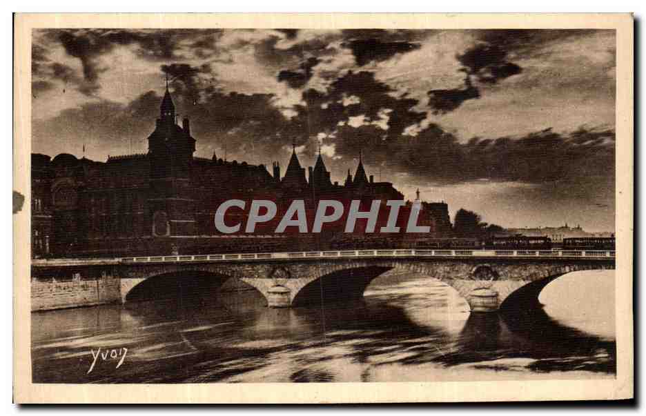 CPA Paris En Flanant La Conciergerie et le Pont au Change