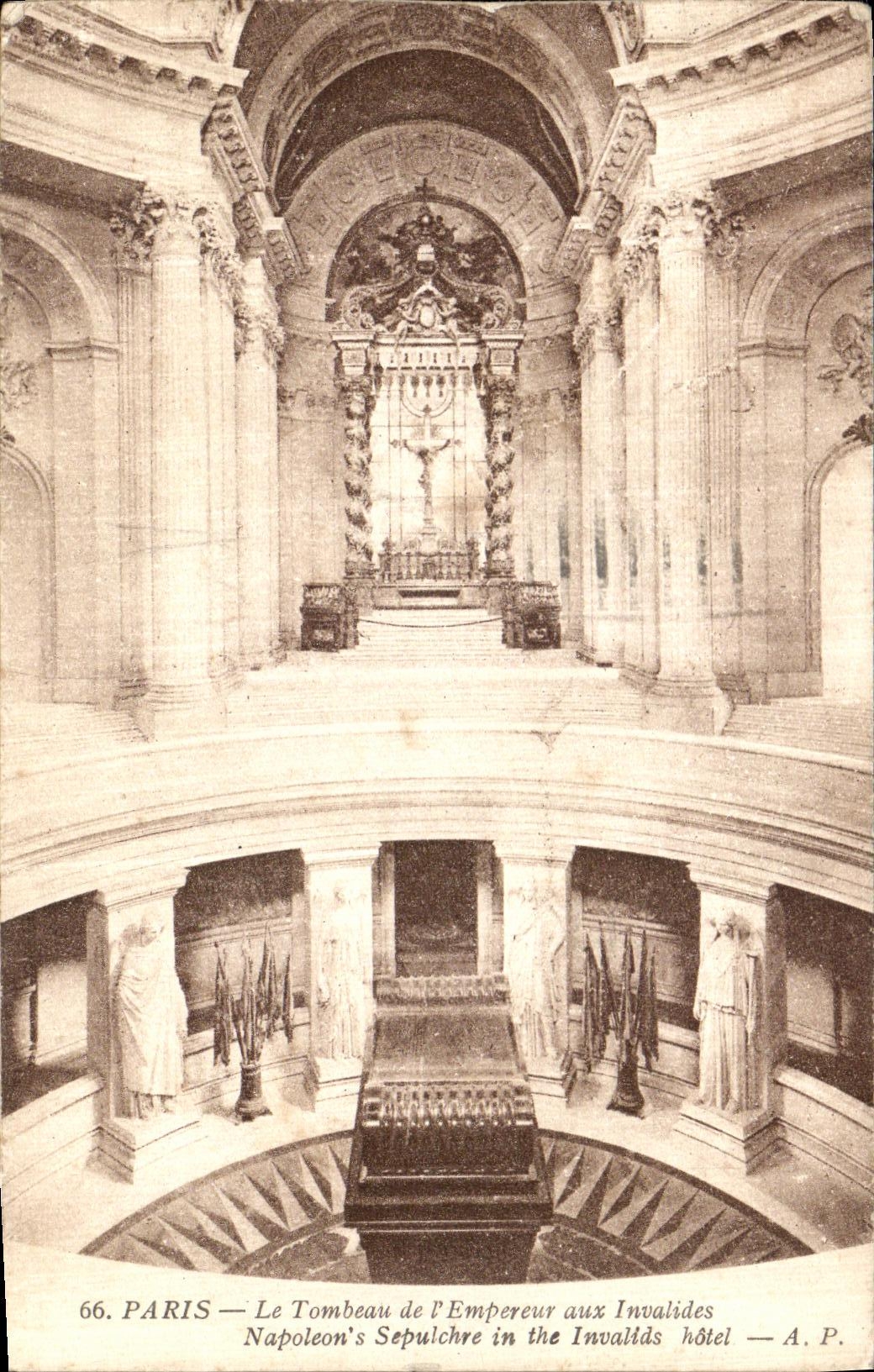 CPA Paris Le Tombeau de l Empereur aux Invalides Napoleon 1er