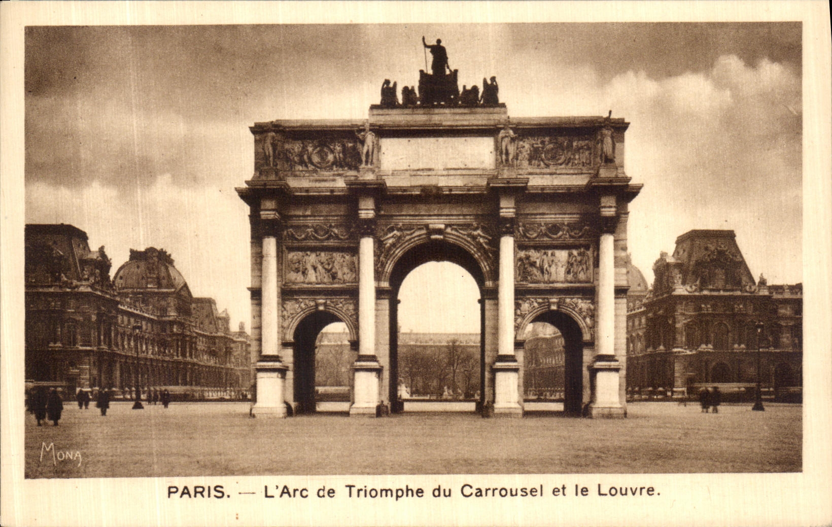 CPA Paris L Arc de Triomphe du Carrousel et le Louvre 