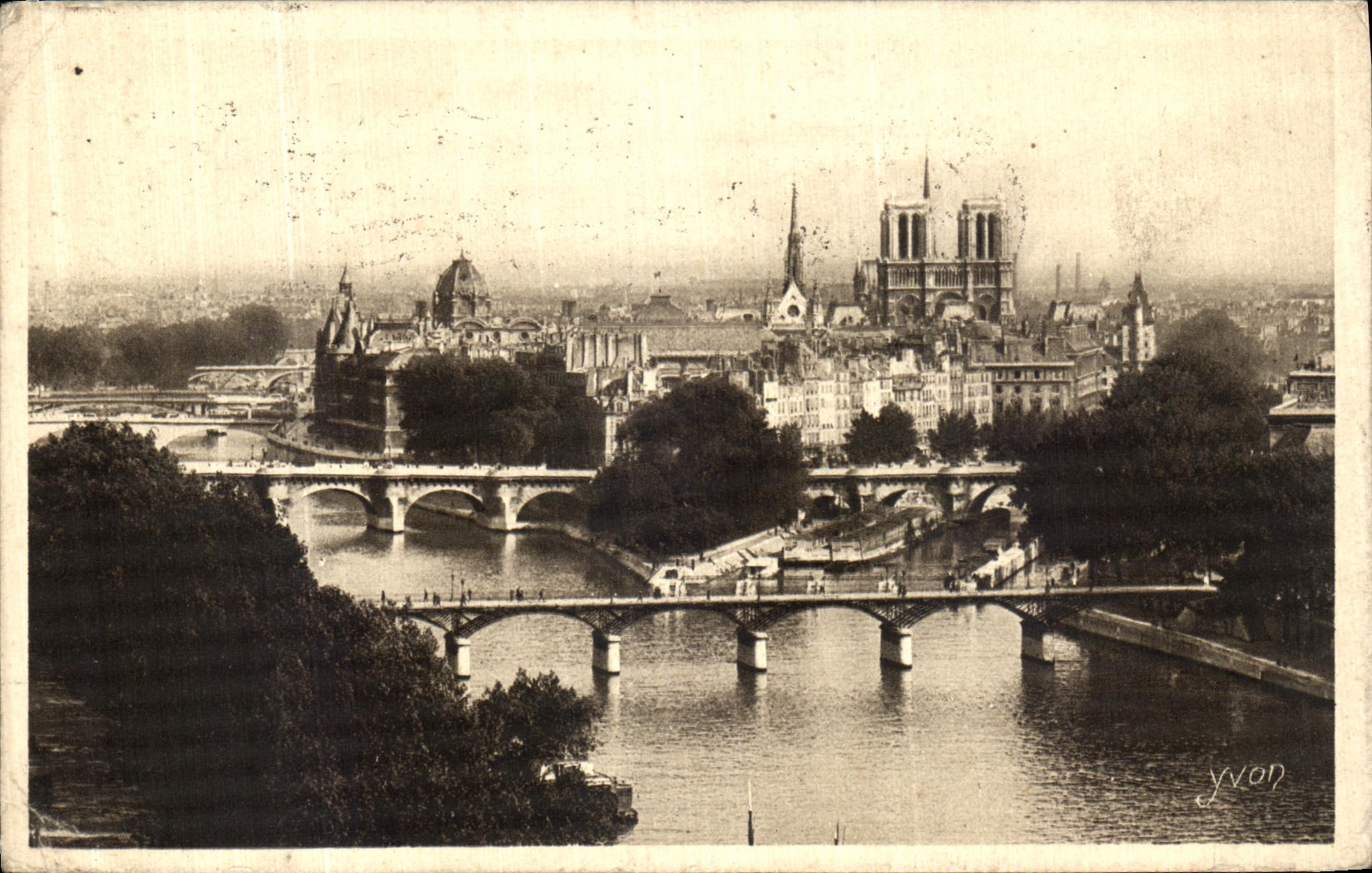 CPA Paris La cite de Notre Dame