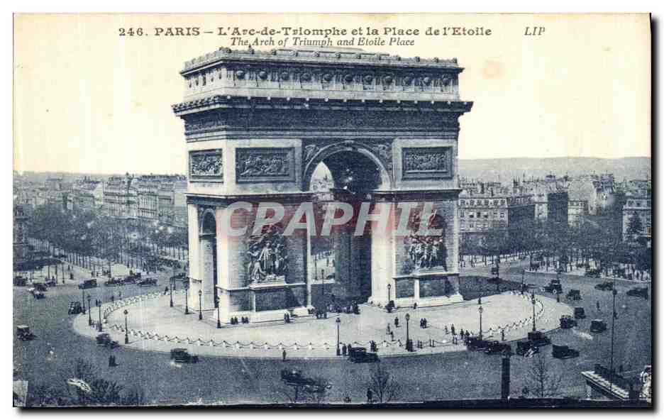CPA Paris L Arc de Trlomphe et la Place de l Etoile