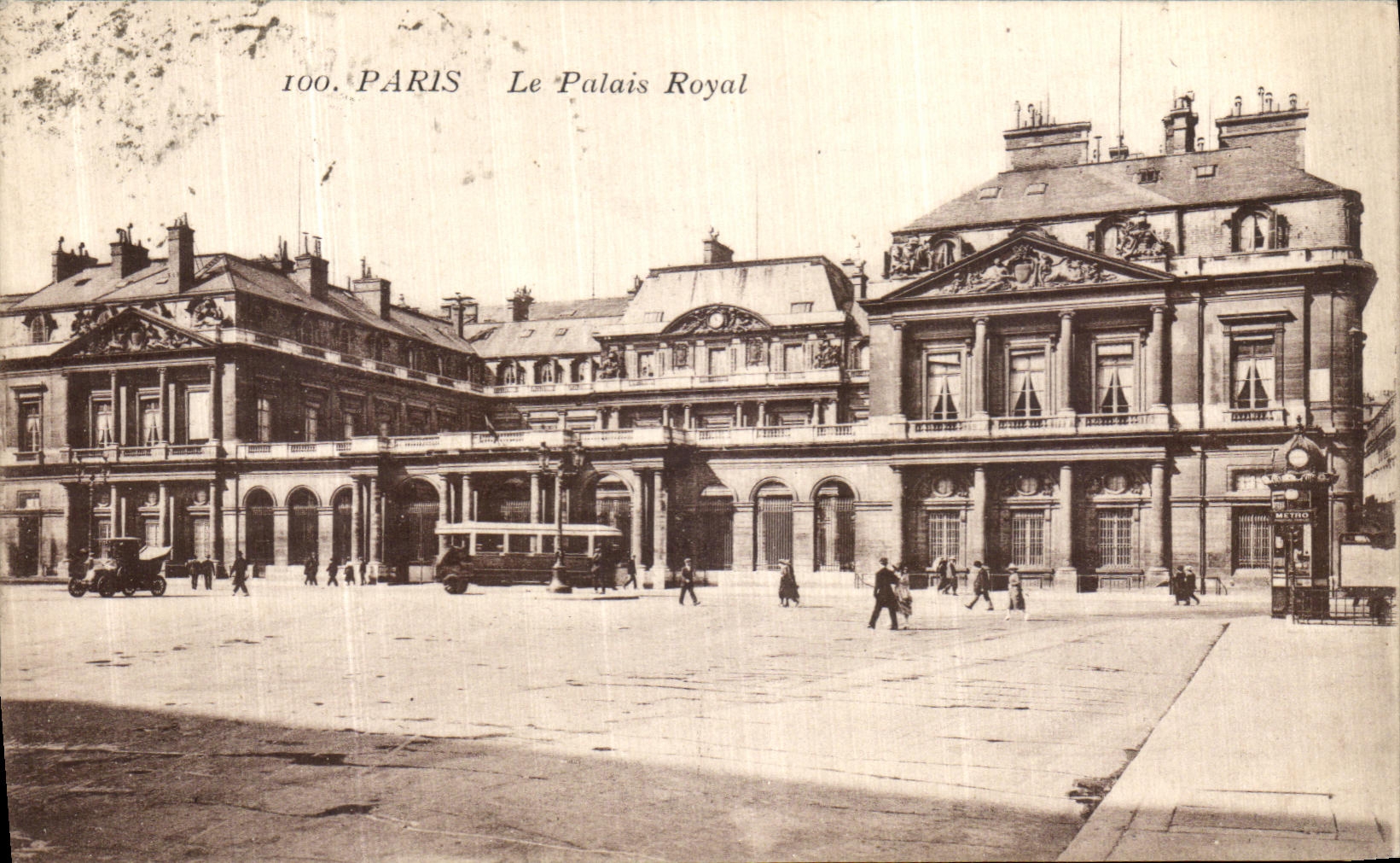 CPA Paris Le Palais Royal