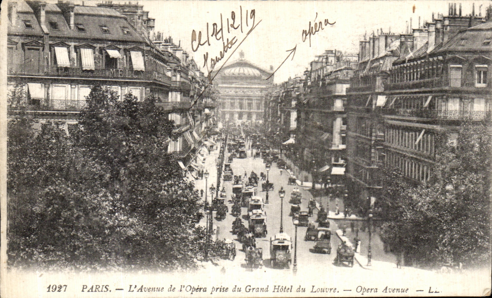 CPA Paris L Avenue de l Opera prise du Grand Hotel du Louvre 