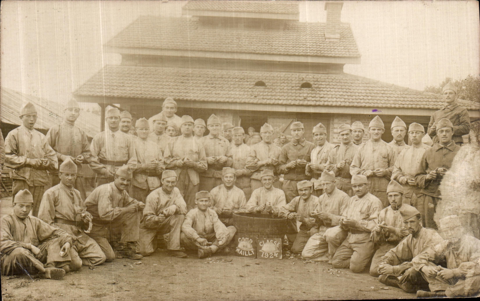 CARTE PHOTO Camp de Mailly Classe 1924