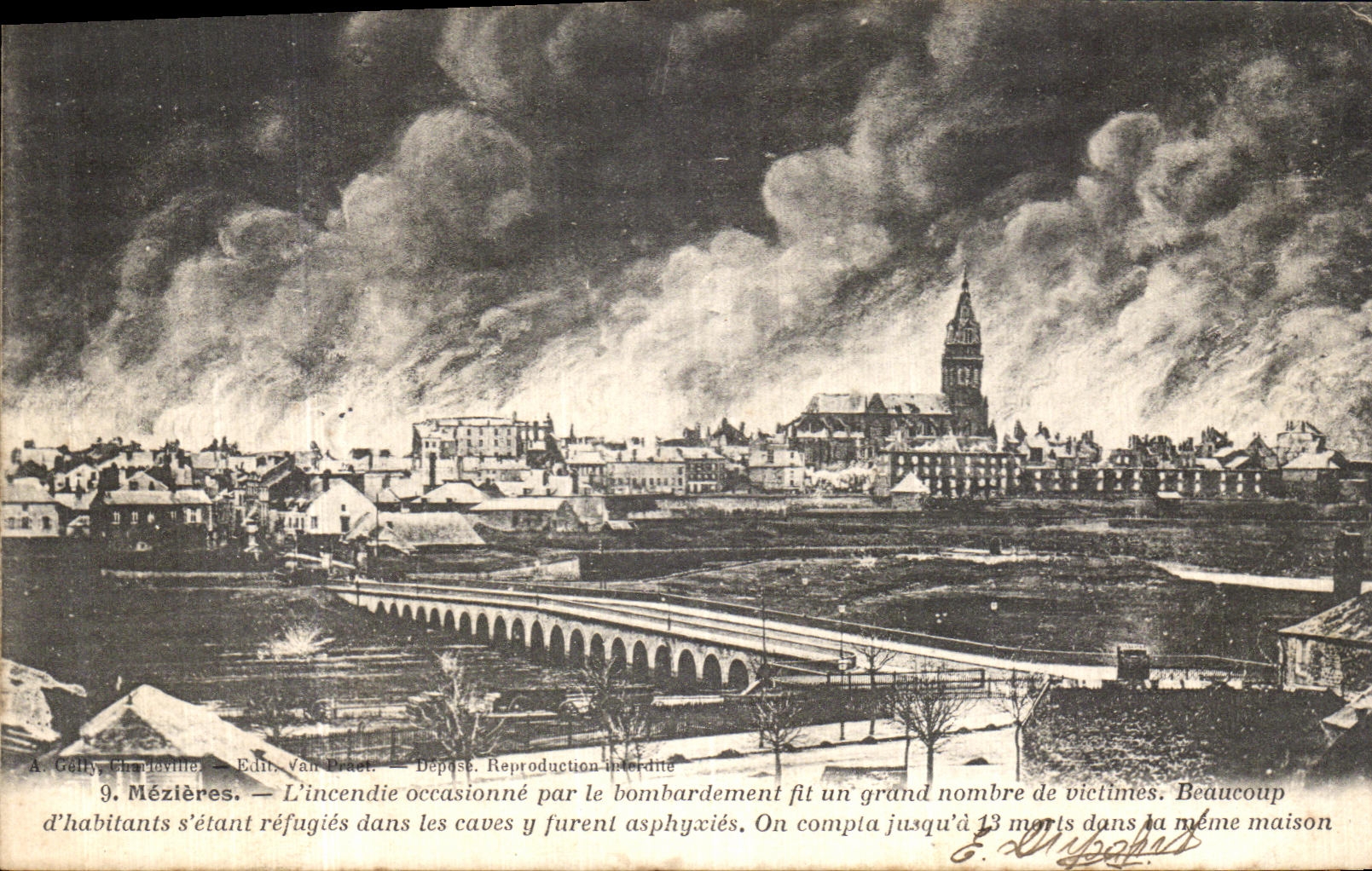 CPA Mezieres Incendie Militaria