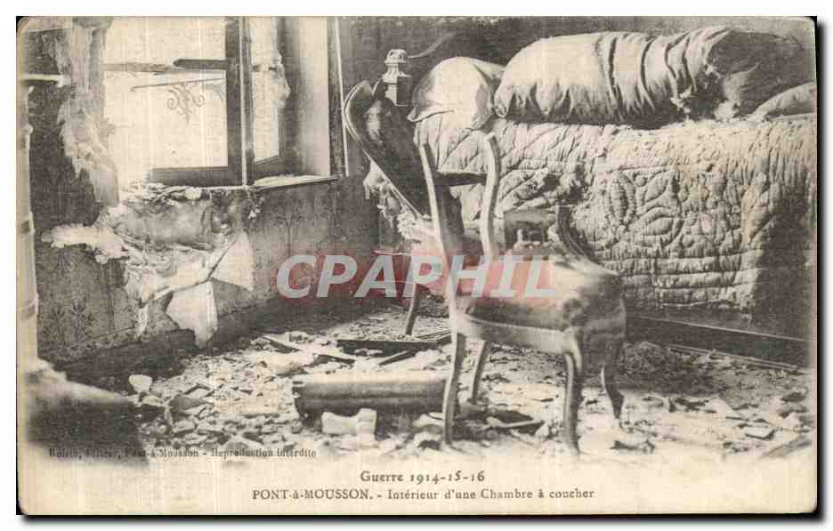 CPA Guerre Pont A Mousson Interieur d Une Chambre a Coucher Militaria