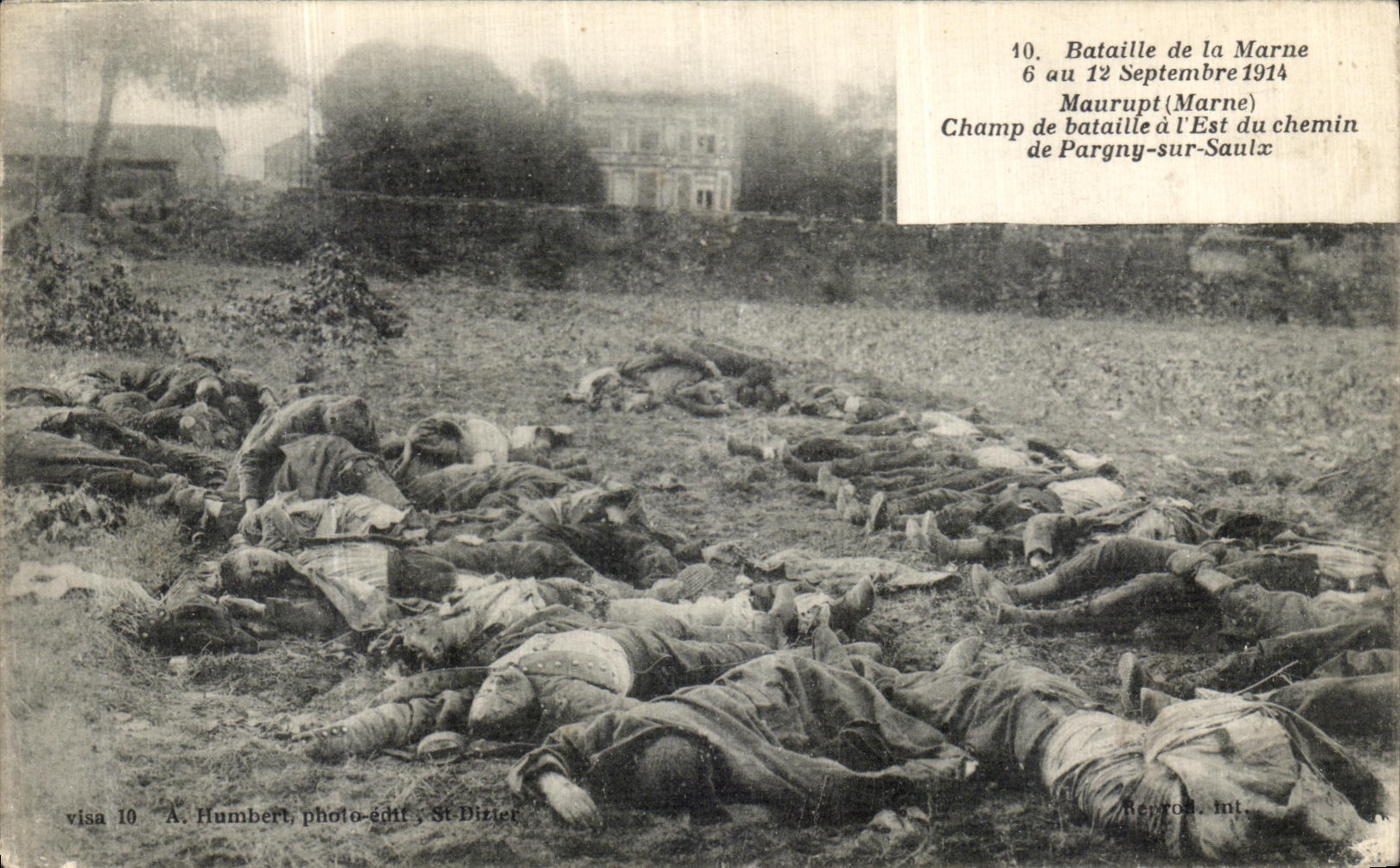 CPA Maurupt Champ de Bataille l Est du chemin De Pargny Sur Saulx Militaria