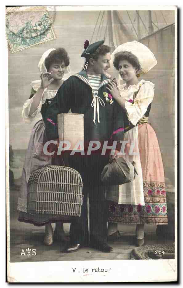 CPA Le Retour Militaria Marin FEmme