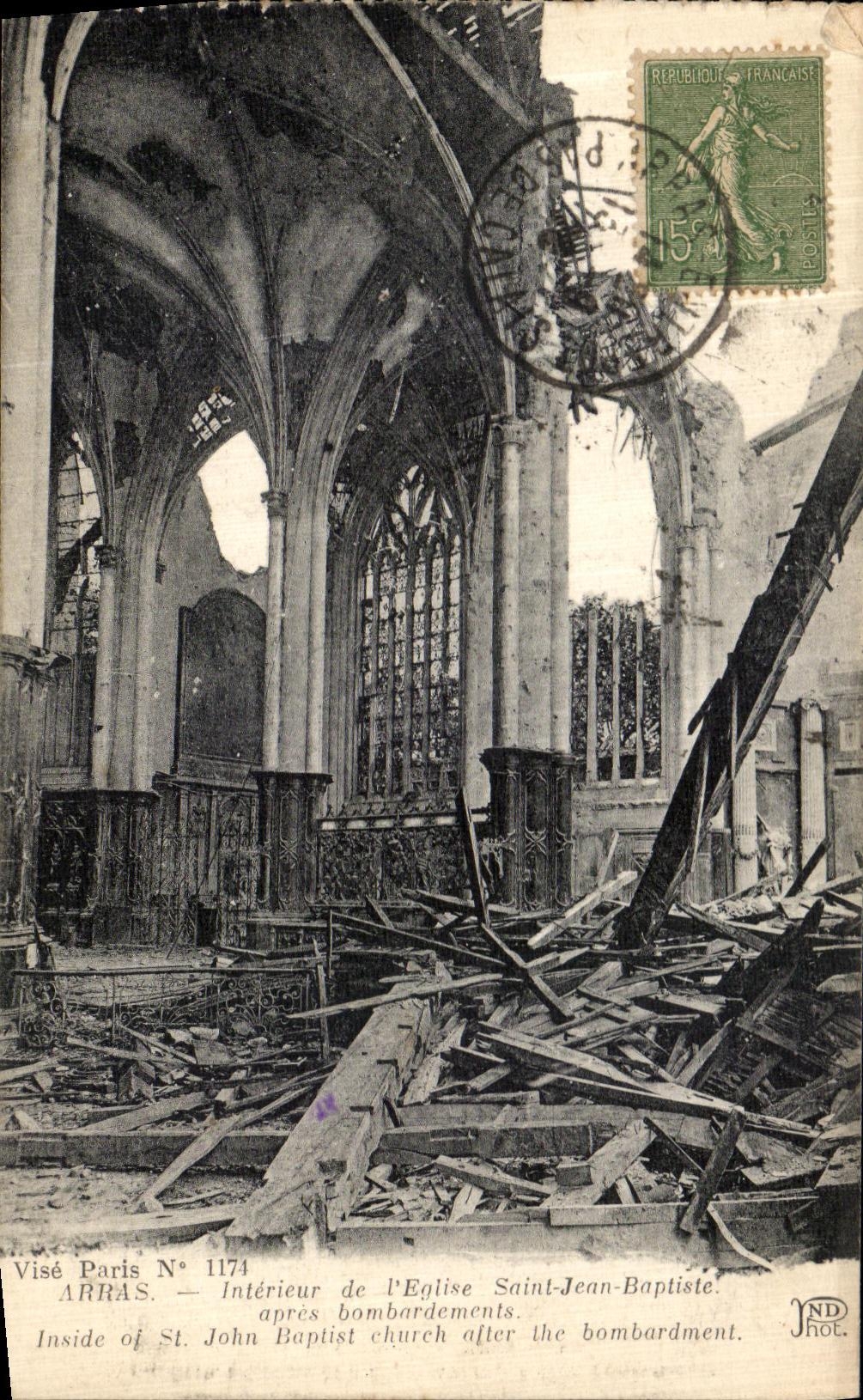 CPA Arras Interieur de l Eglise Saint Jean Baptiste Militaria 