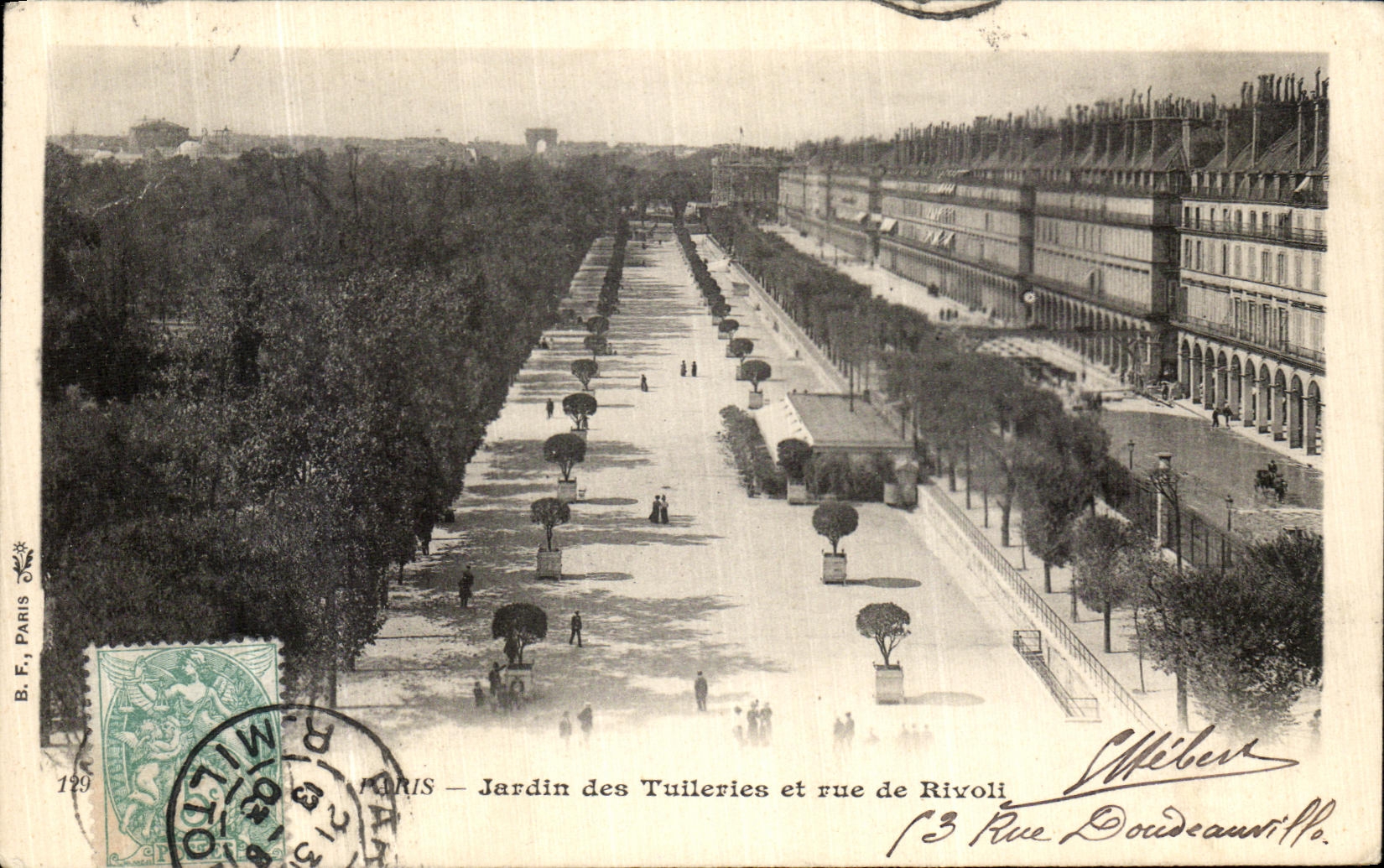 CPA Paris Jardin des Tuileries et rue de Rivoli Louvre