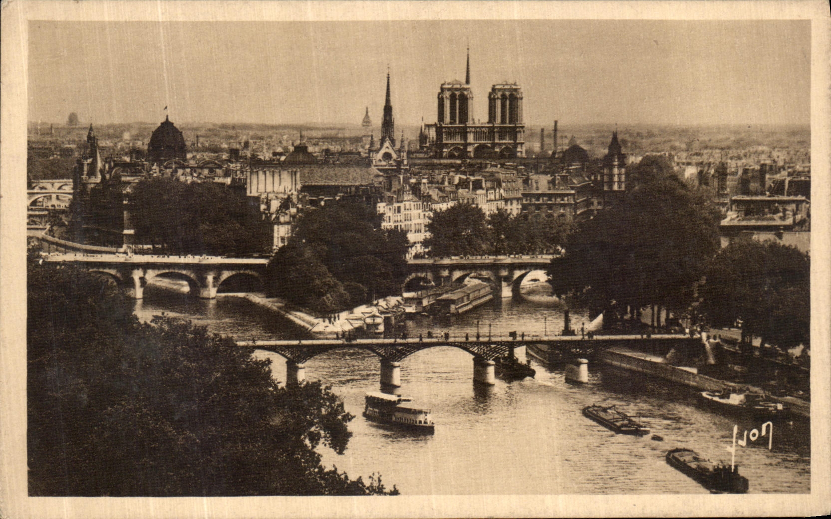 CPA Paris En Flanant Ile de la Cite