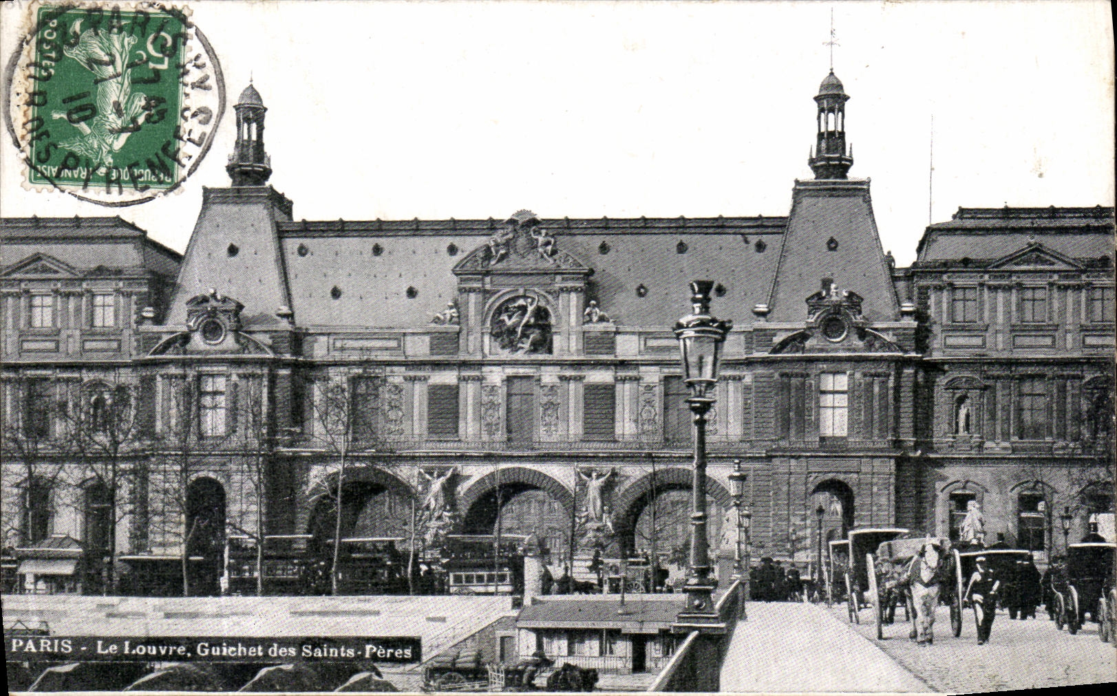 CPA Paris Le Louvre Guichet des Saints Peres