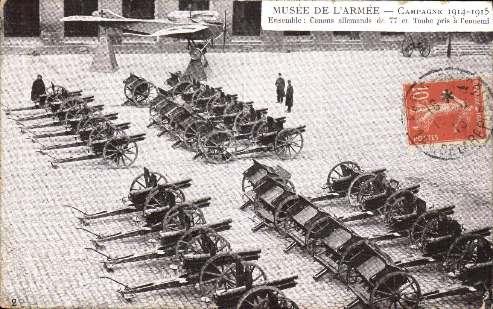 CPA Musee De L Armee Campagne 1914 915 Canons allemands de 77 et taibe pris a l ennemi Militaria