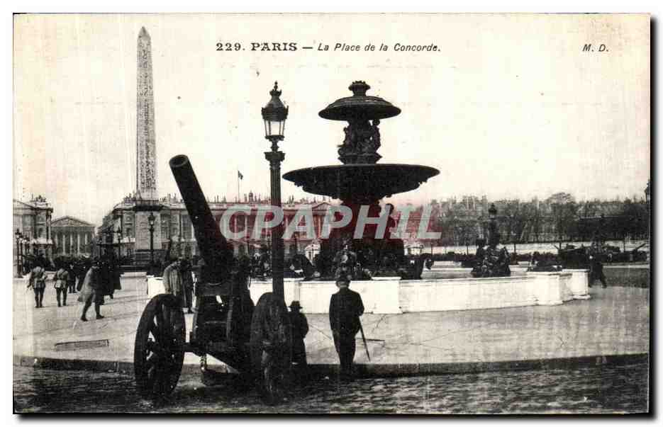 CPA Paris La Place de la Concorde Canon Militaria