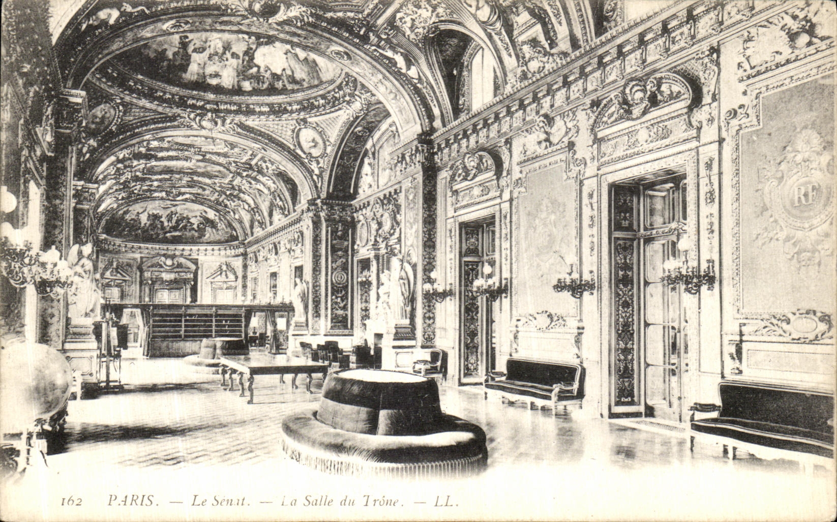 CPA Paris Le Senat La Salle du Trone