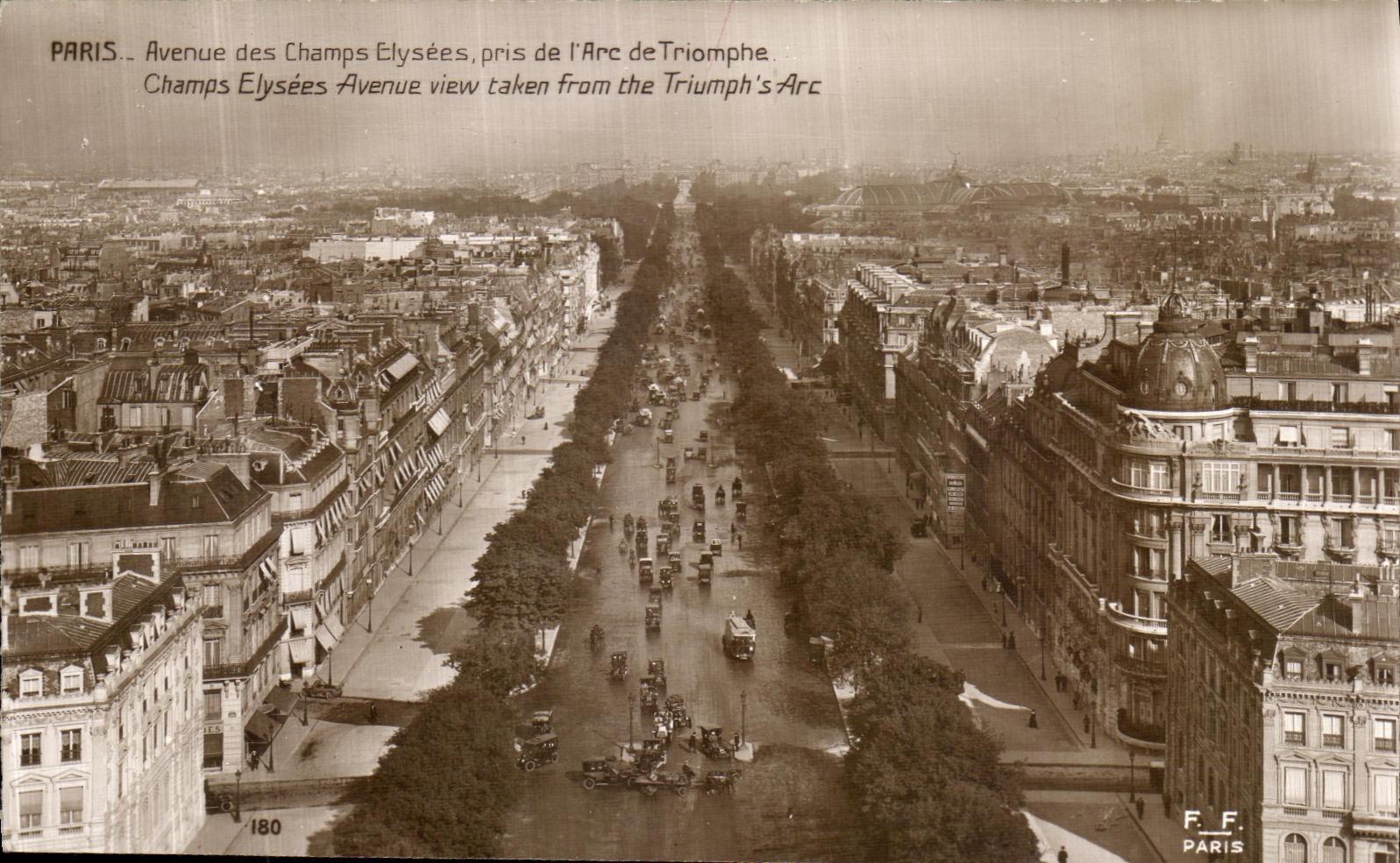 CPA Paris Avenue des Champs Elysees Pris de l Arc de Triomphe 