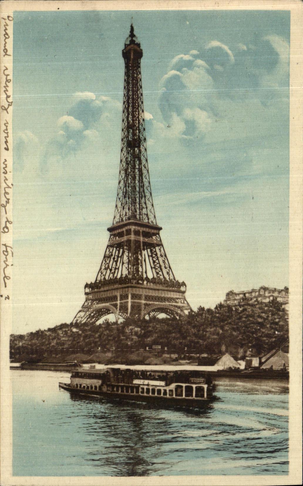 CPA Paris La Tour Eiffel et la Seine Peniche 