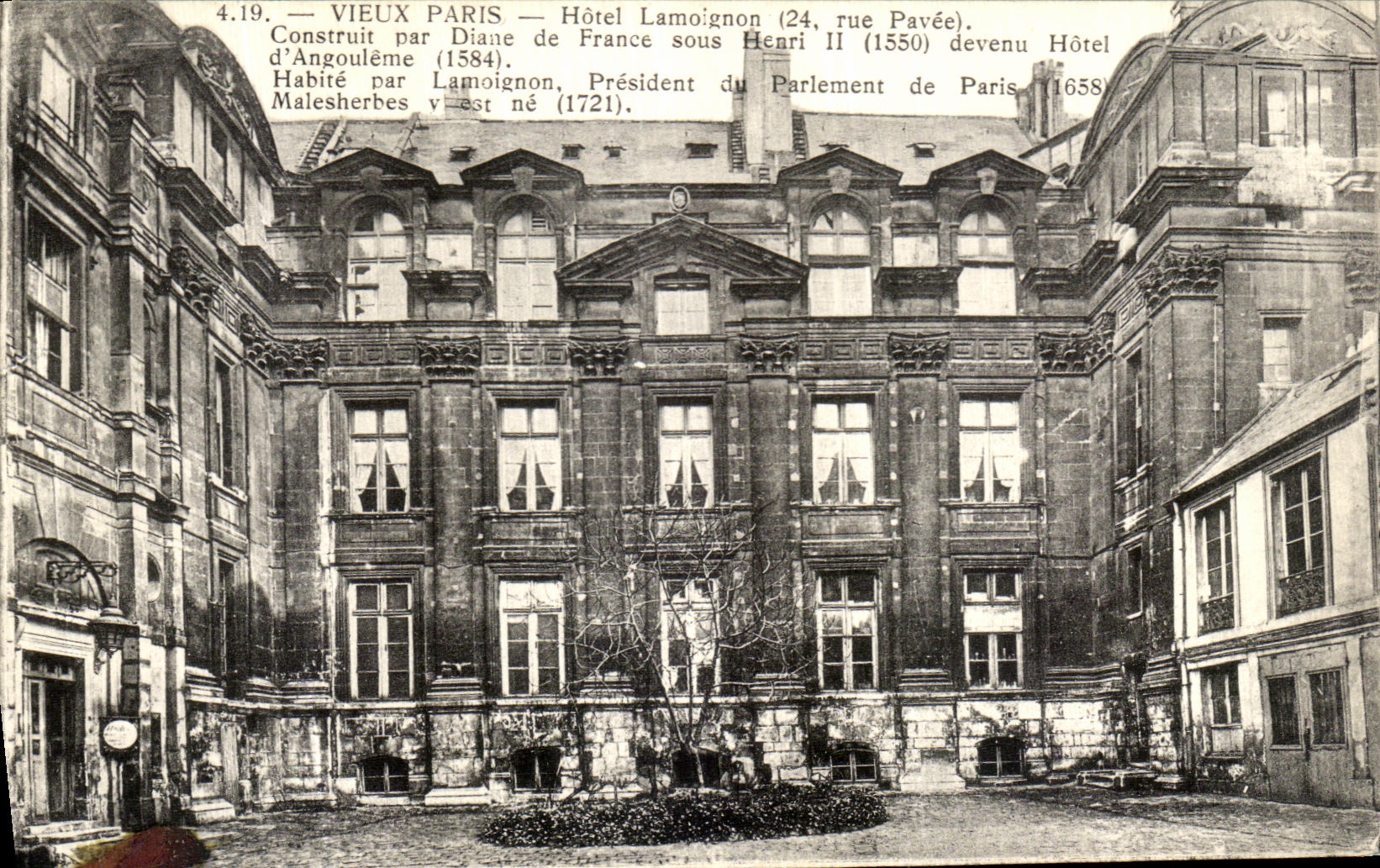 CPA Vieux Paris Hotel Lamoignon Construit par Daine de France sous Heari IIdevenu Hotel d Angouleme