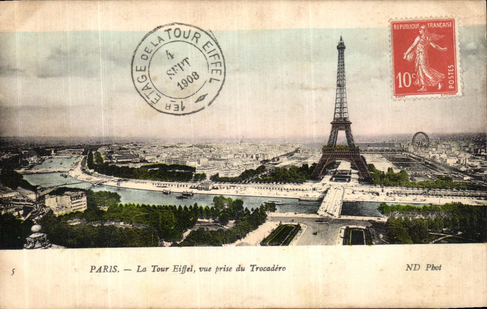 CPA Paris La Tour Eiffel Vue Prise du Trocadero