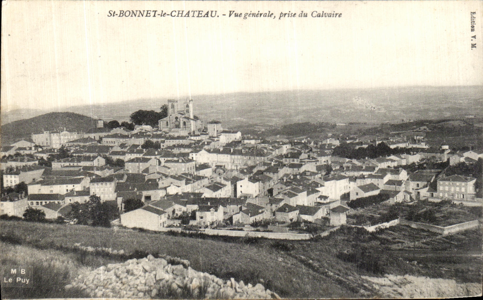 CPA St Bonnet Le Chateau Vue Generale Prise du Calvaire 