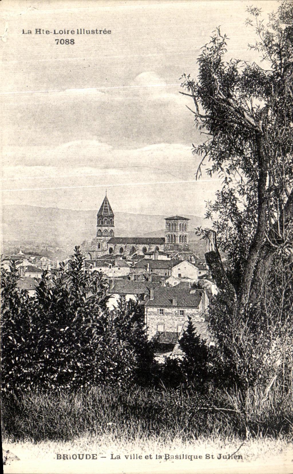 CPA Brioude La Ville et La Basilique St Julien 
