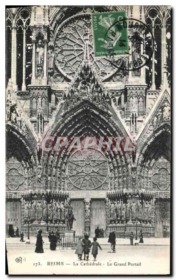 CPA Reims La Cathedrale Le Grand Portail 