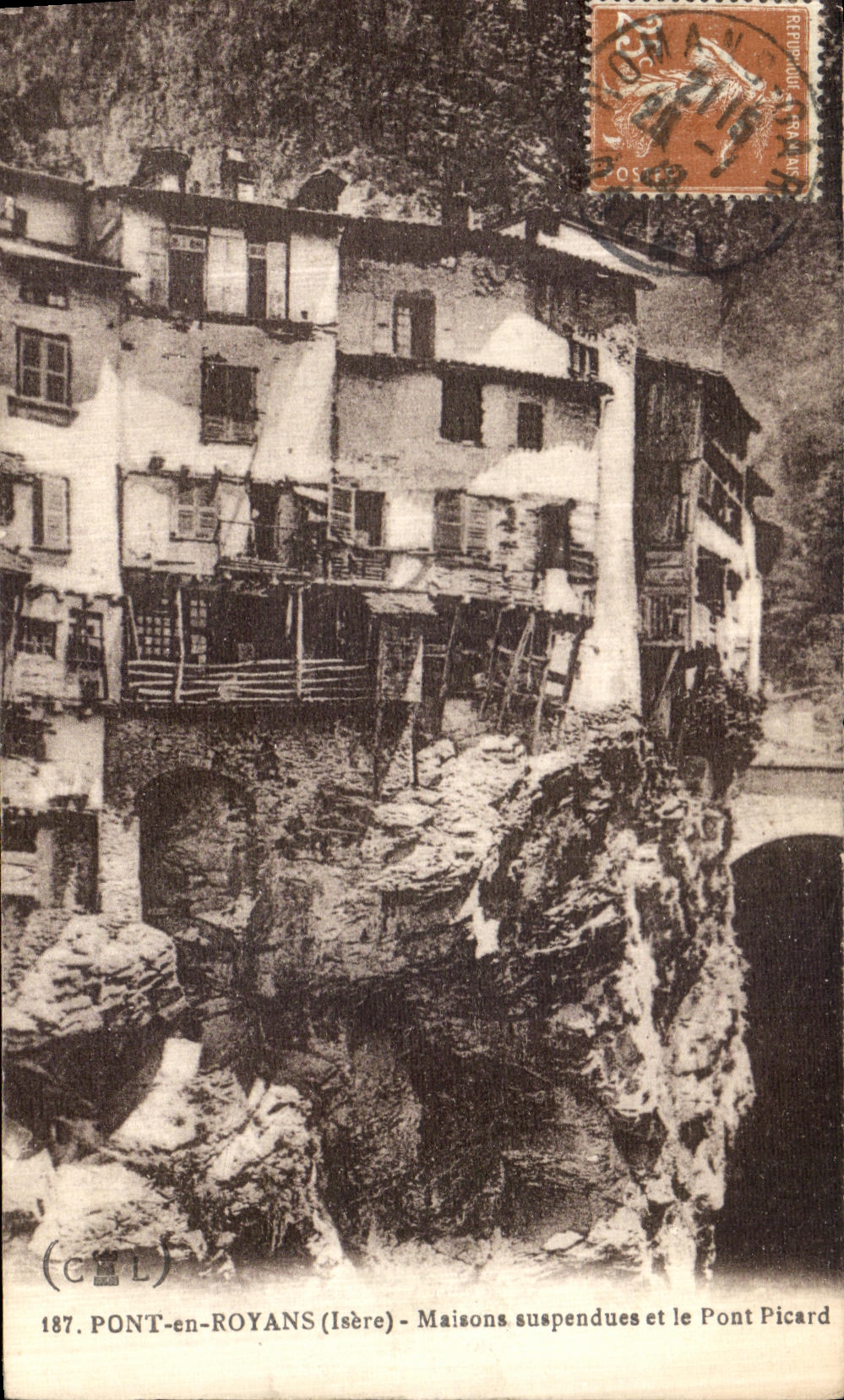 CPA Pont en Royans Maisons supendues et le Pont Picard