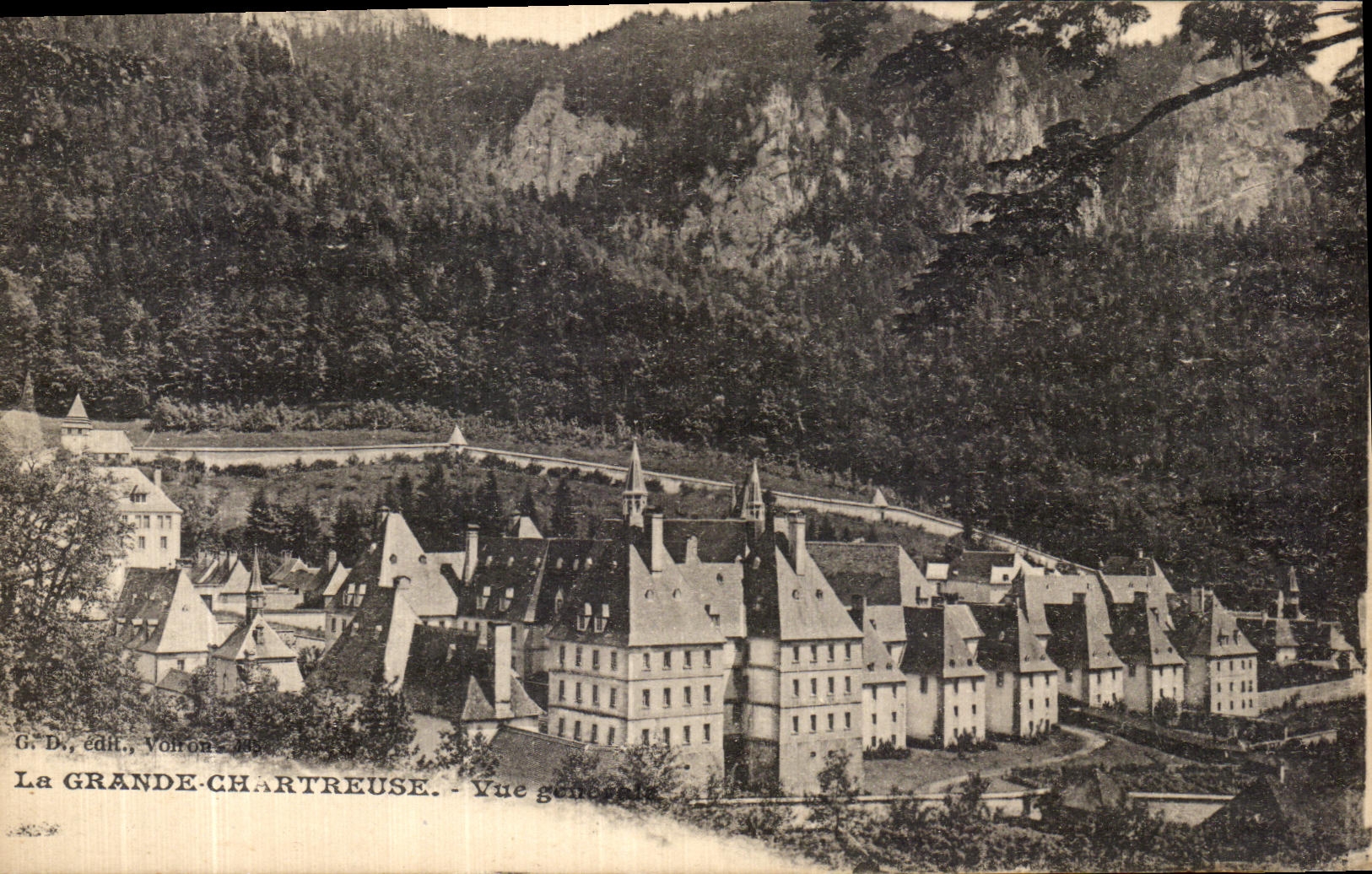 CPA Dauphine La Grande Chartreuse Vue Generale