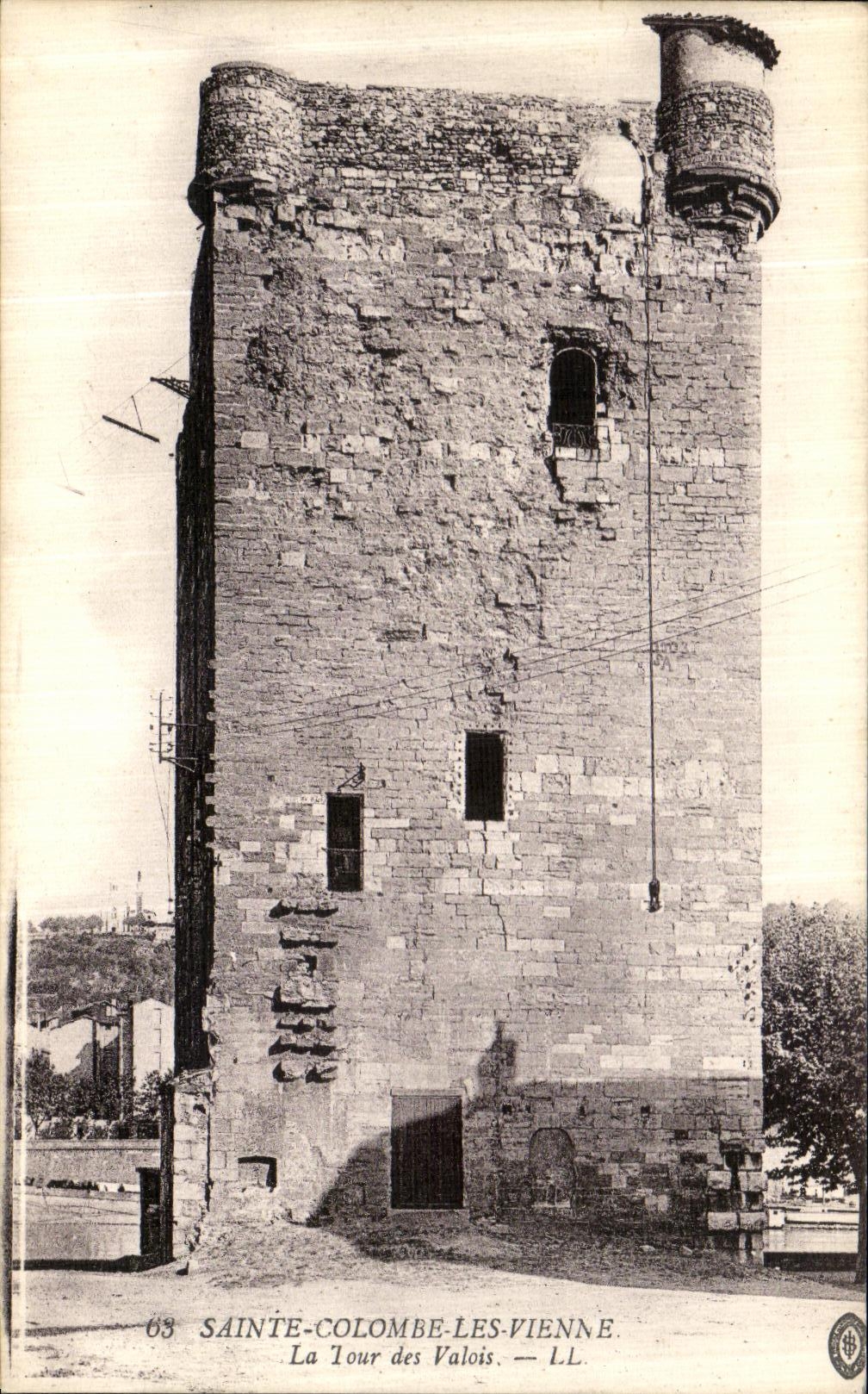 Sainte-Colombe-les-Vienne — Die Turm der Valois — LL