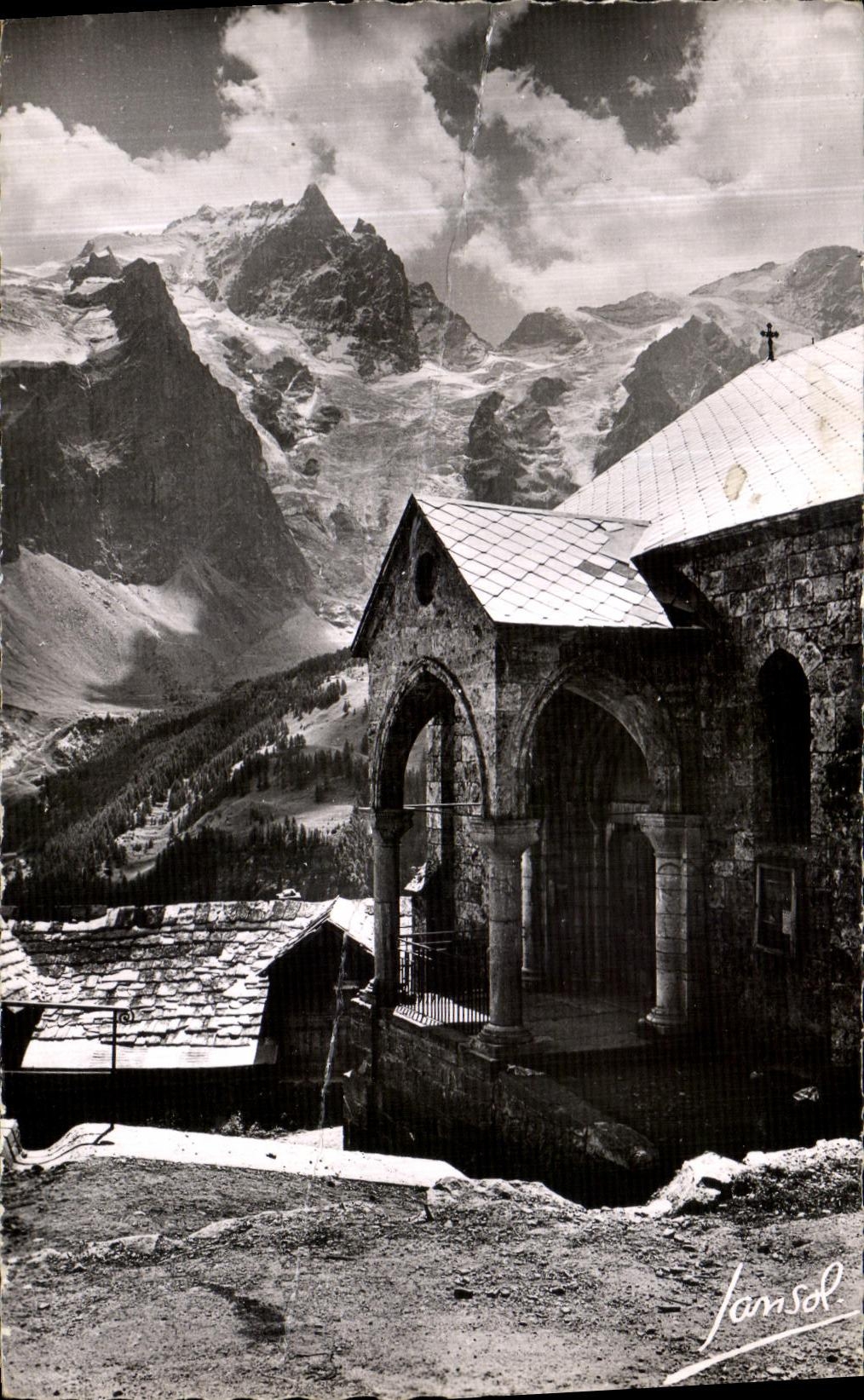 CPSM La Grave en Oisans La Chapelle des Terrasses et la Meije