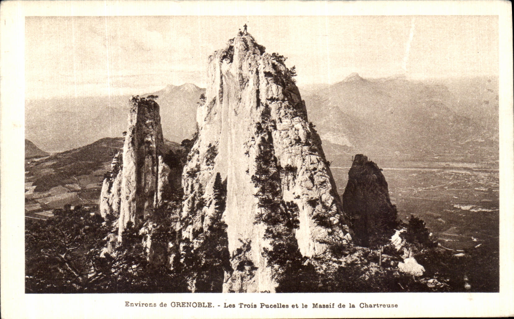 Les Trois Pucelles et le Massif de la Chartreuse — Environs de GRENOBLE — P.G. phot-édit, Grenoble