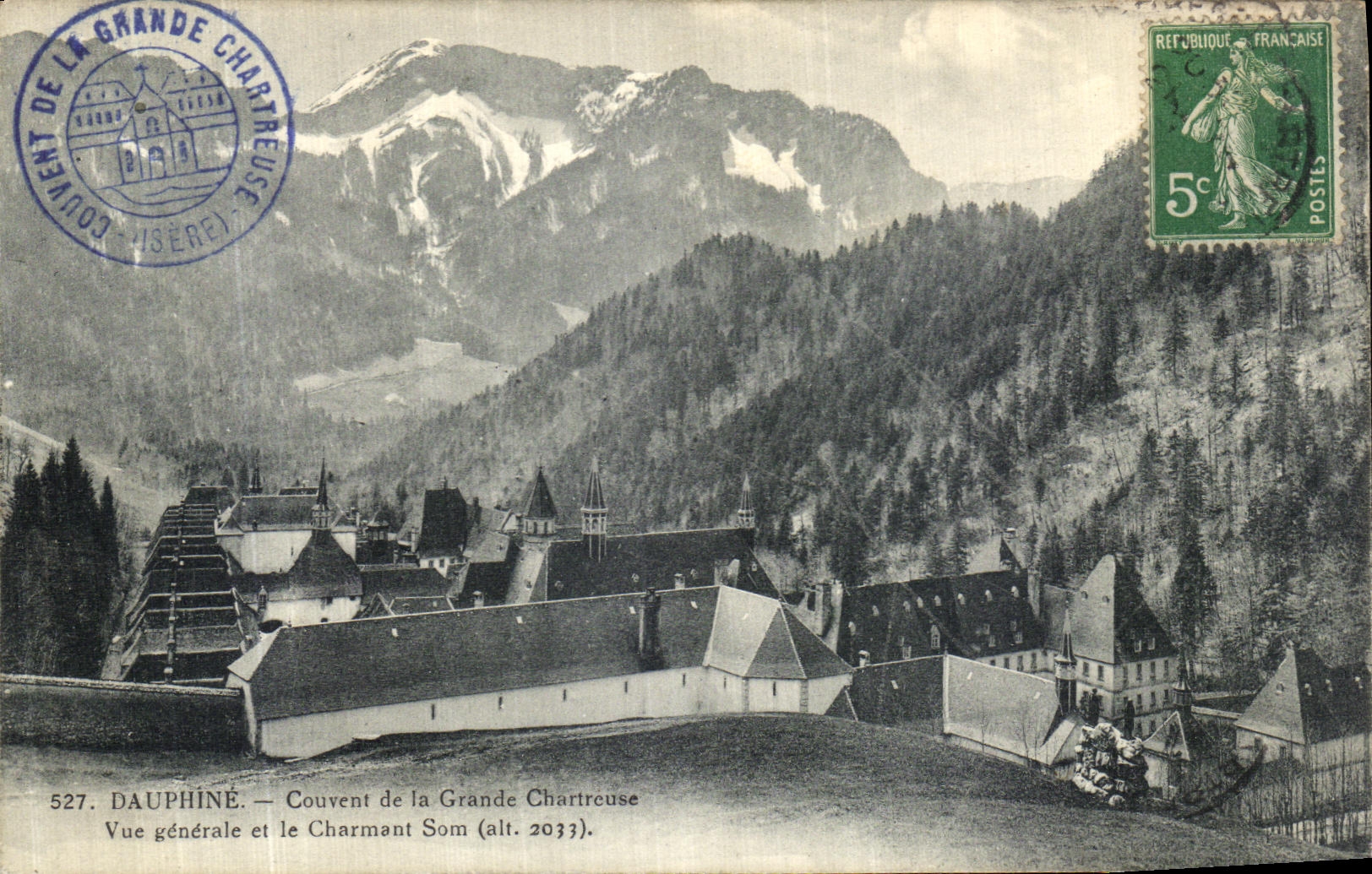 Grande Chartreuse — Vue générale et le Charmant Som (alt. 2033) — P. Gaudé, phot. édit. Grenoble, n° 527
