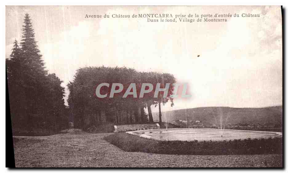 Avenue du Château de Montcarrà — prise de la porte d'entrée du Château — Village de Montcarrà
