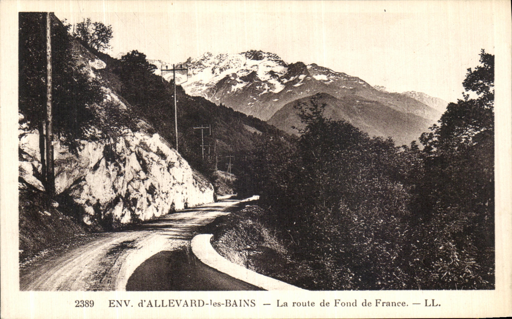 ENV. d'ALLEVARD-les-BAINS — La route de Fond de France — LL.