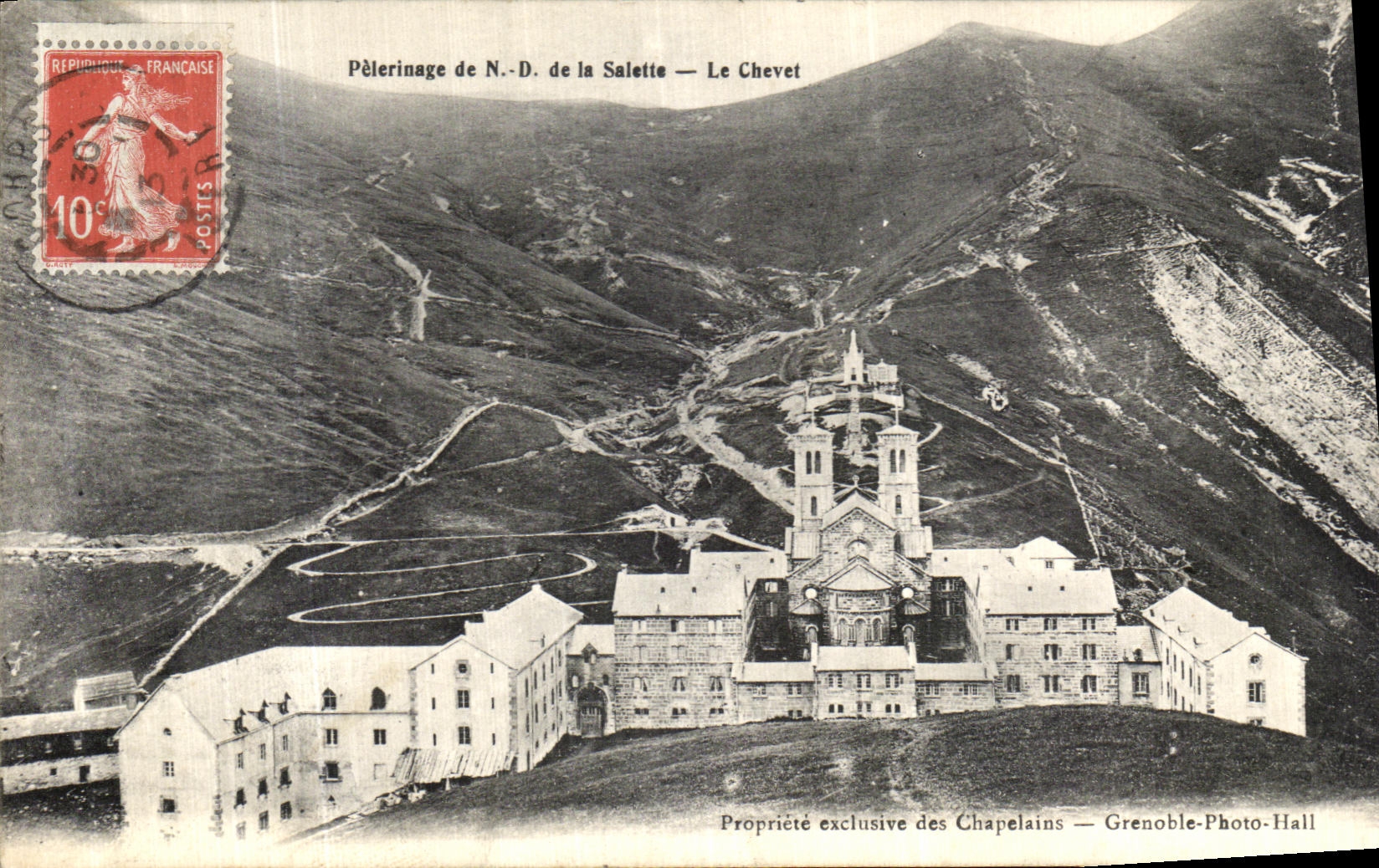 Pèlerinage de N.-D. de la Salette — Le Chevet — Propriété exclusive des Chapelains — Grenoble-Photo-Hall