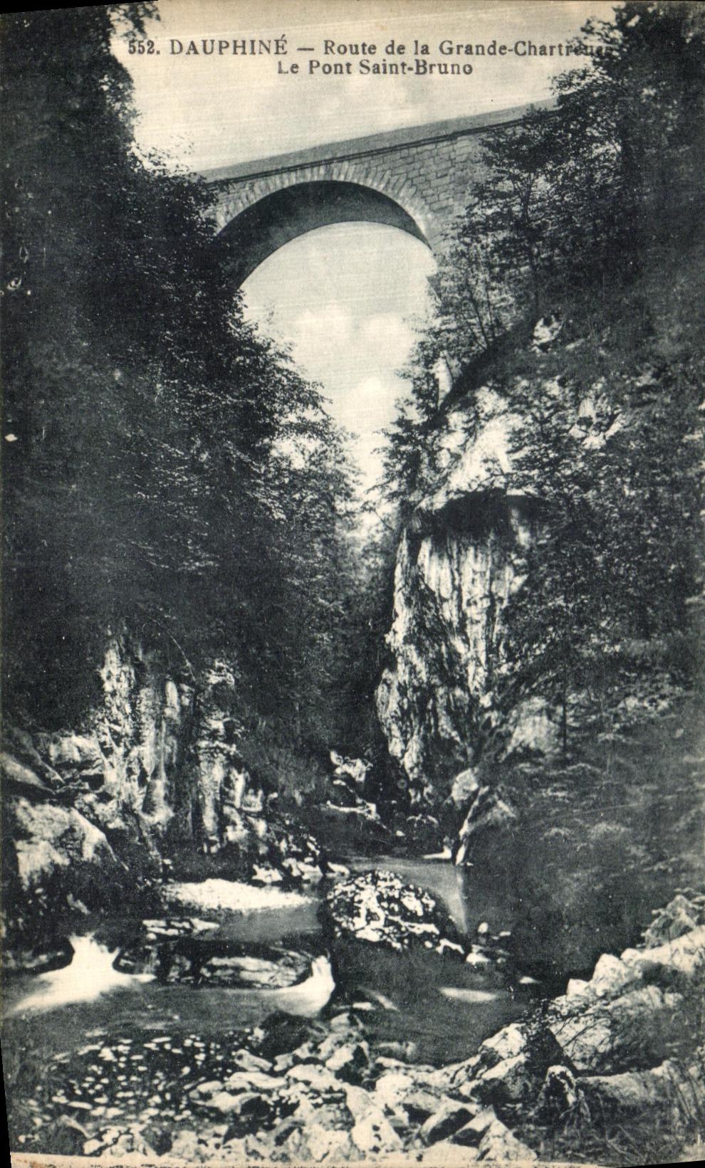 CPA Le Dauphine Route de la Grande Chartreuse Le Pont Saint Bruno