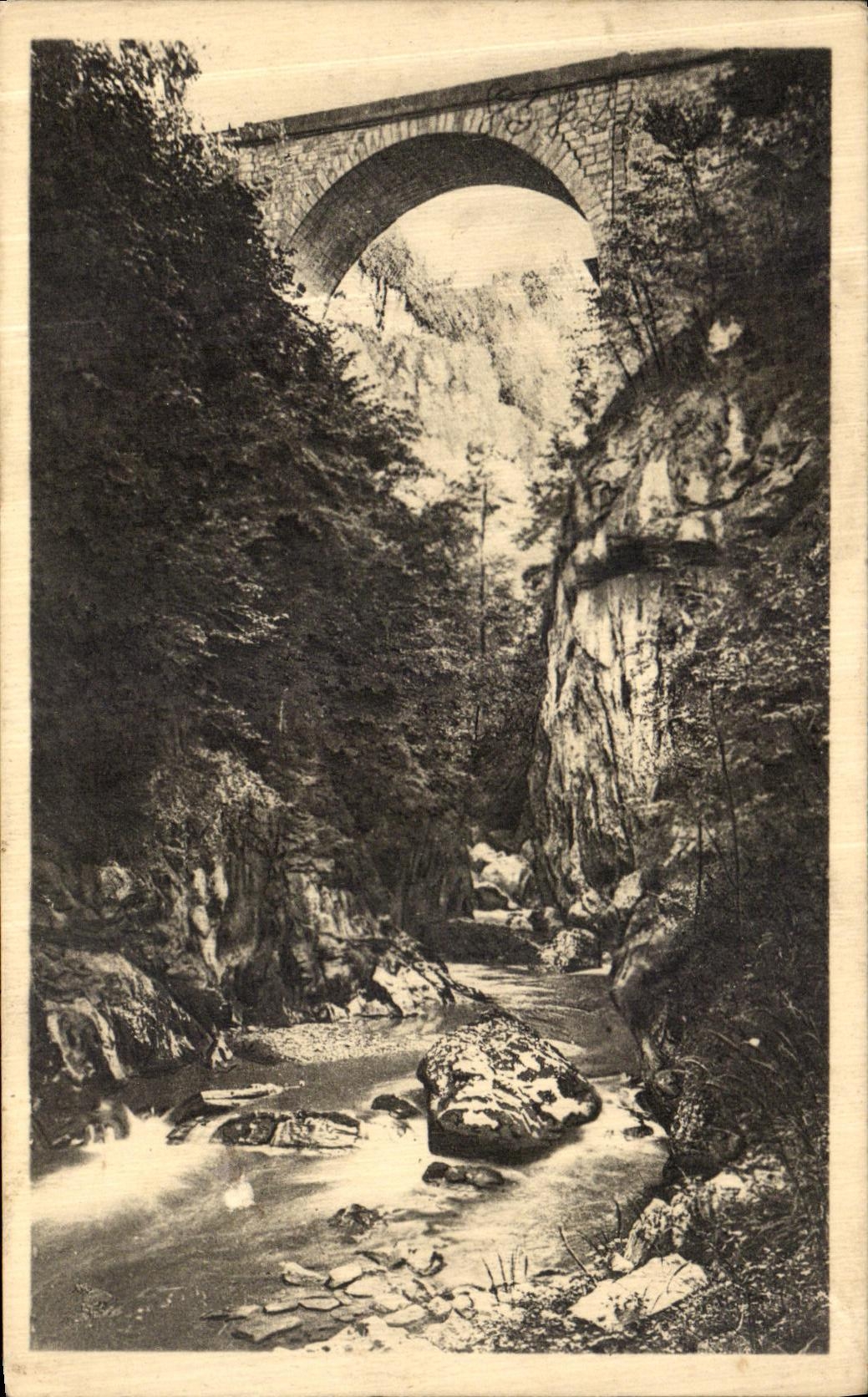 Le Pont Saint-Bruno — La Grande Chartreuse — Éditeur : LE DAUPHINE PITTORESQUE, n° 858