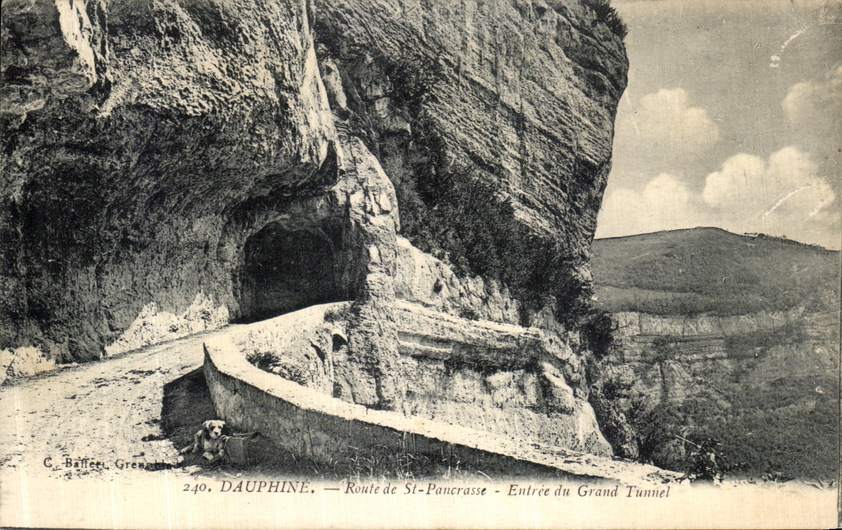 Entrée du Grand Tunnel — Route de St-Pancrasse — Dauphiné — C. Baffée, Grenoble