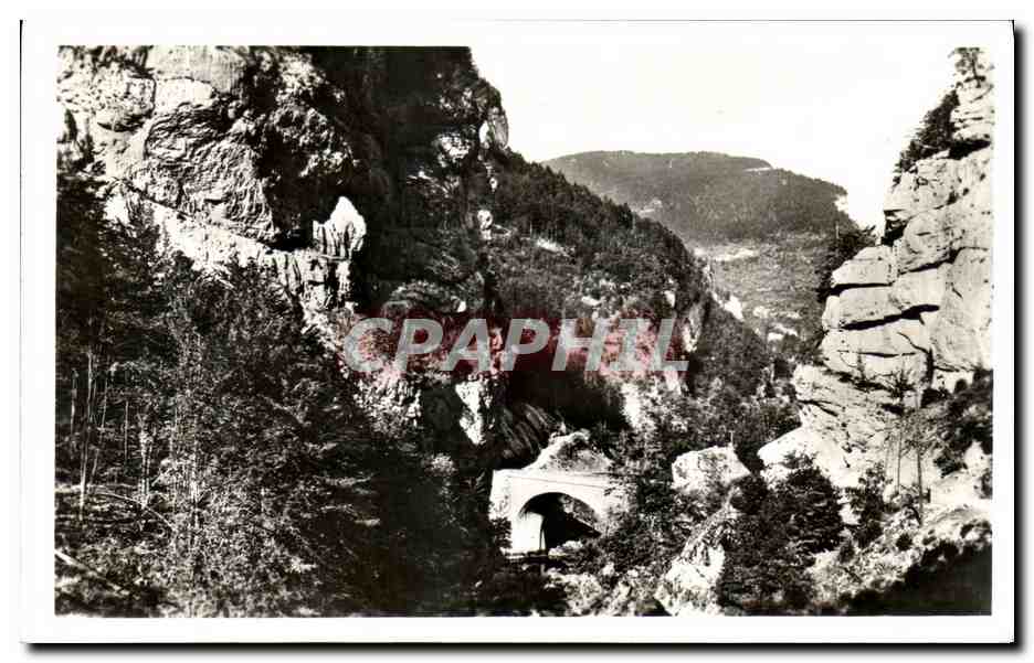 Gorges de la Bournf. — Le pont de la Valcheyrière — Éditeur : 142 Le Dauphine Pittoresque