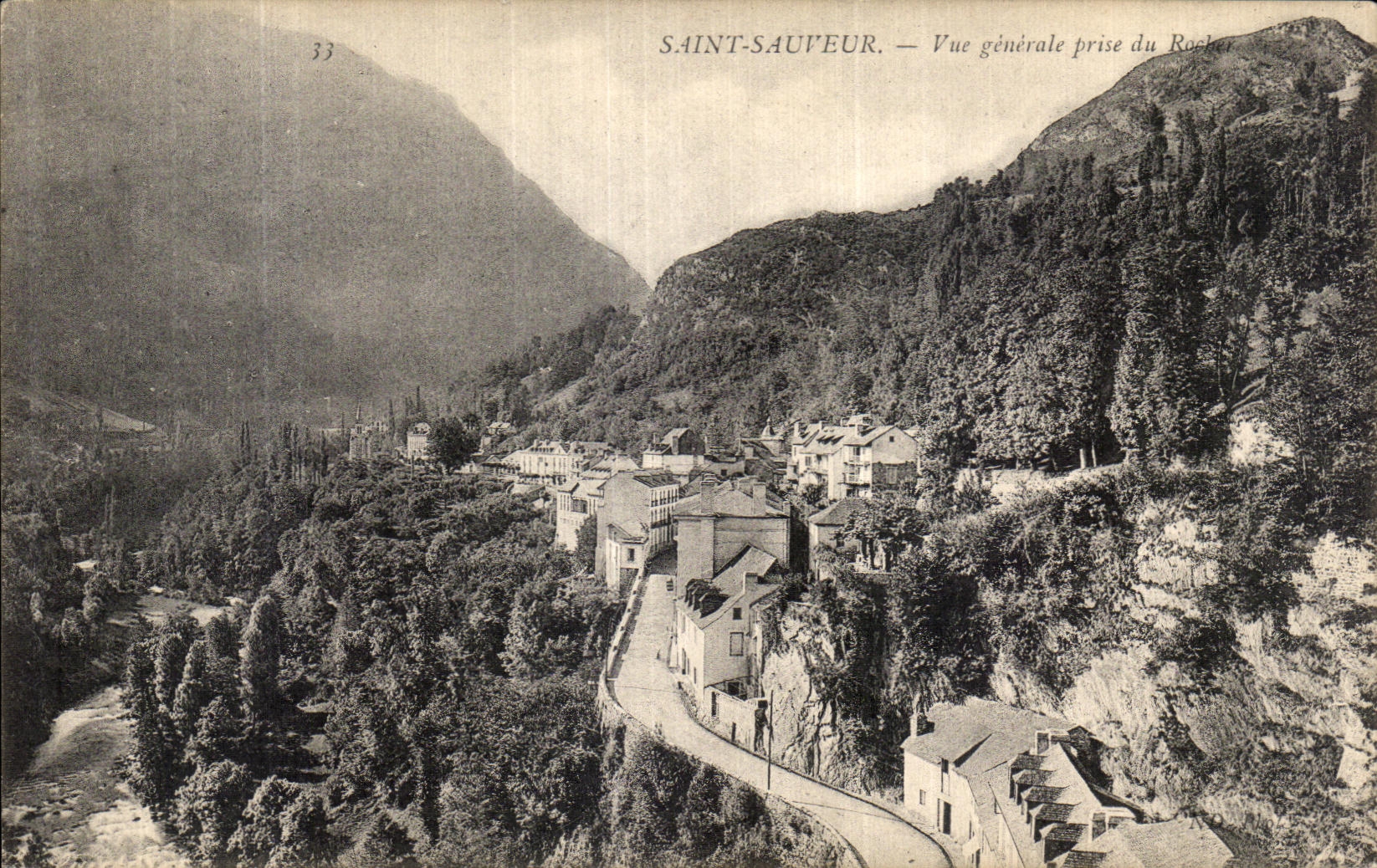 CPA Saint Sauveur Vue Generale Prise du rocher